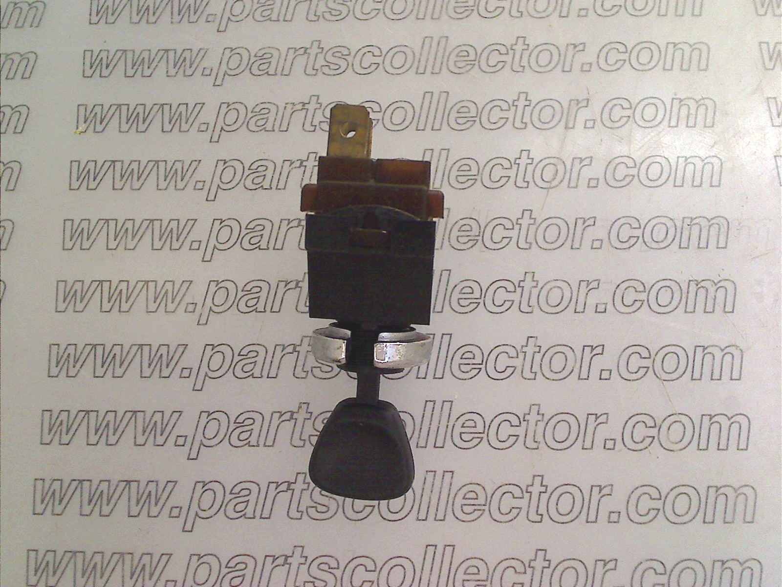 HEATED REAR WIDOW OR LIGHTS LEVER SWITCH